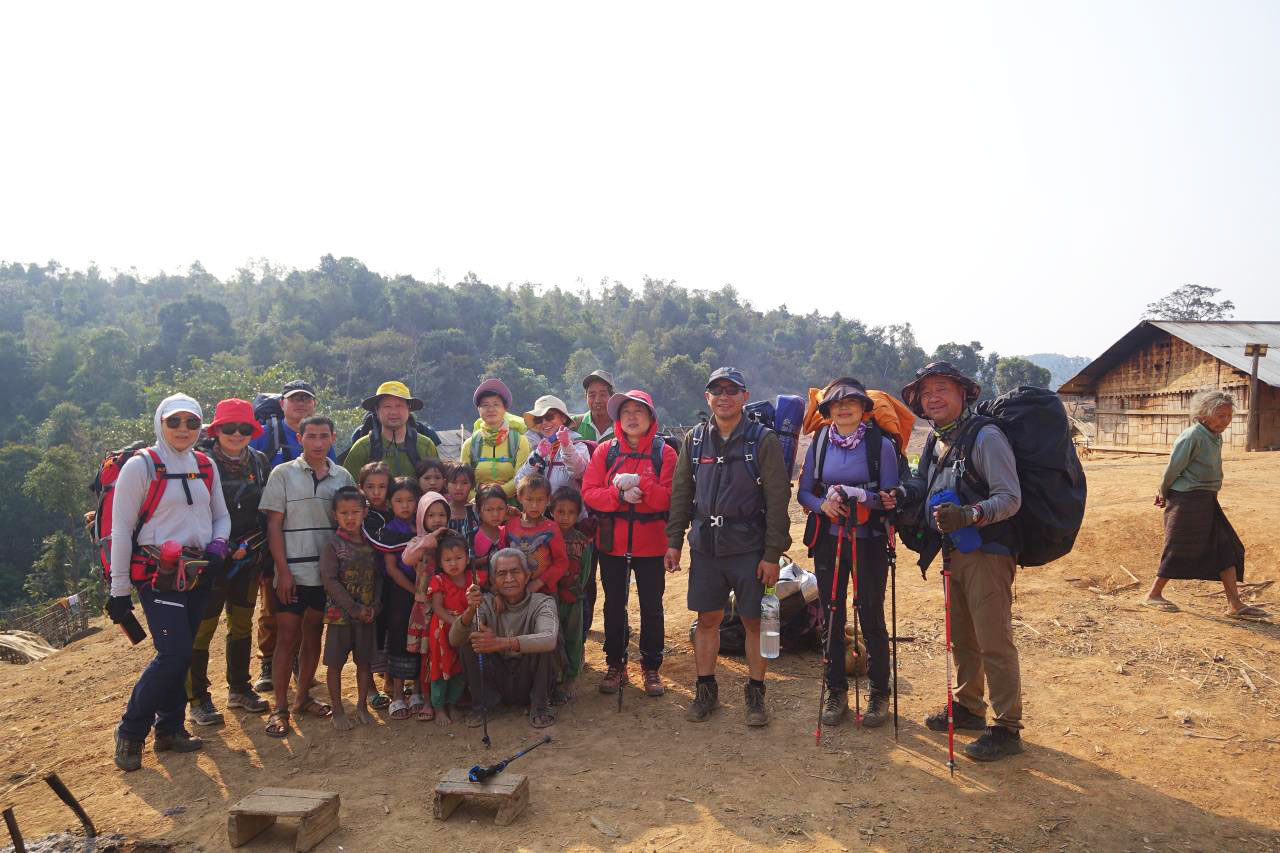 3 Days Hiking in Wildlife Jungle Camp & Village Homestay