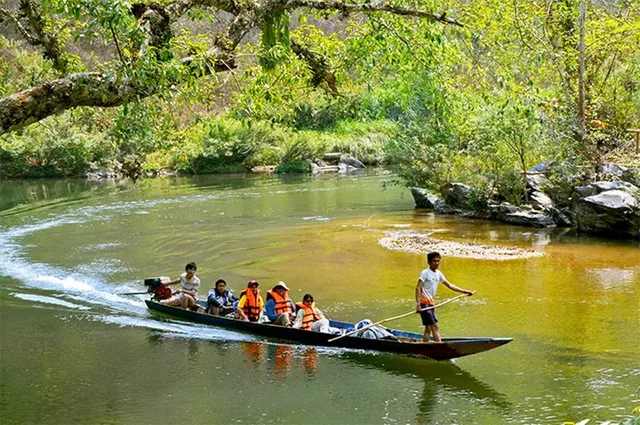 Nam Et Waterfall & The Nests Trekking Tour - 3 Days 3